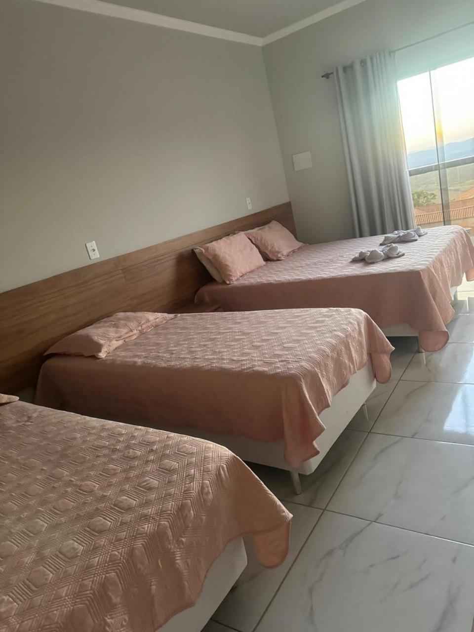 Hotel-Pousada Quartzo Rosa São Tomé das Letras Extérieur photo